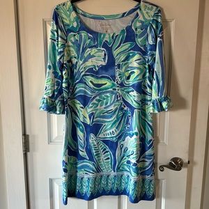 Lilly Pulitzer dress. Blues. Above knee. 3/4 sleeve with ruffle. XL